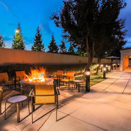 Courtyard By Marriott San Jose South/Morgan Hill Hotel Bagian luar foto