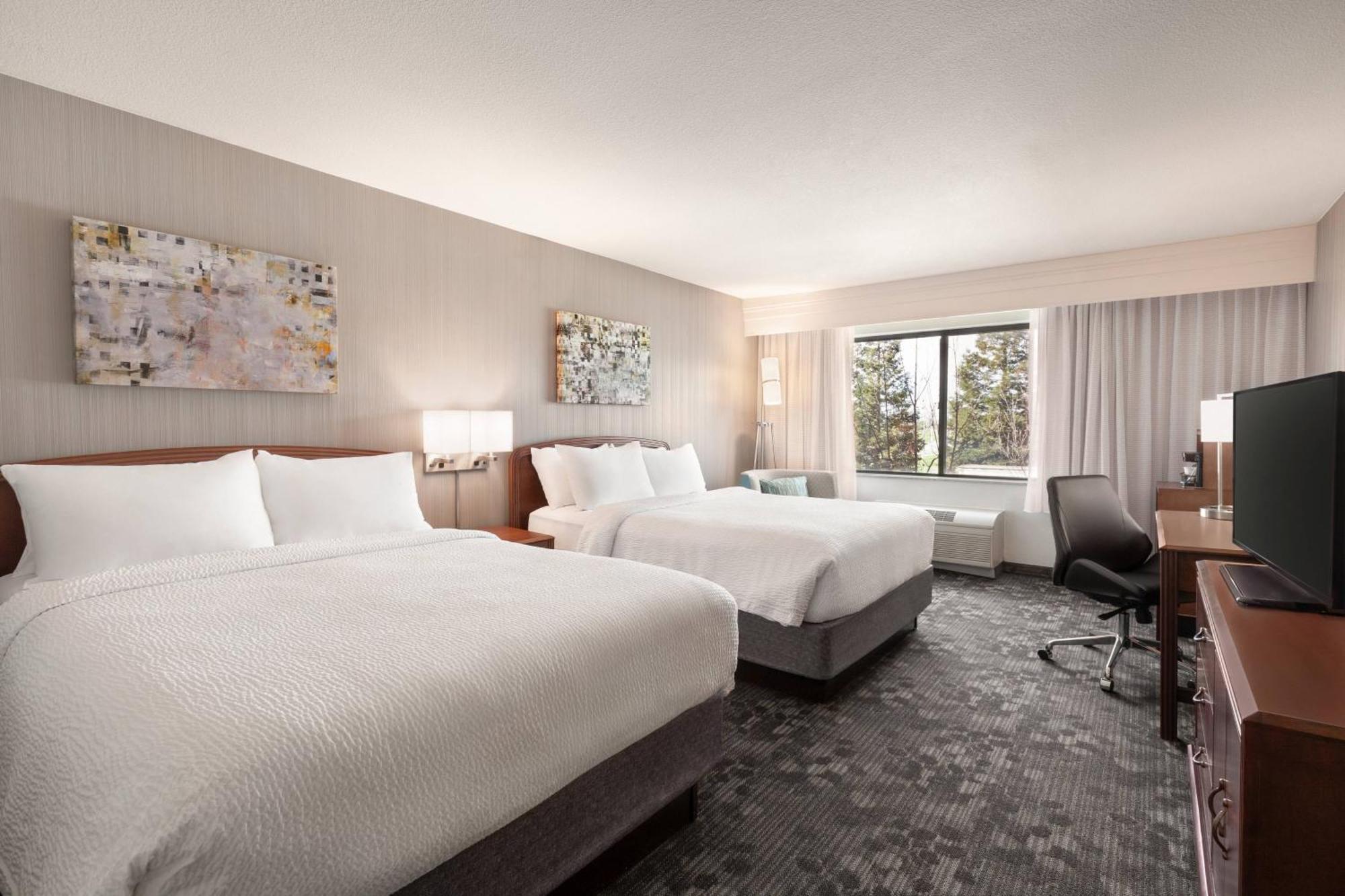 Courtyard By Marriott San Jose South/Morgan Hill Hotel Bagian luar foto